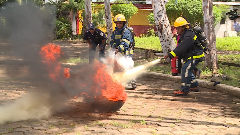 BOMBEROS